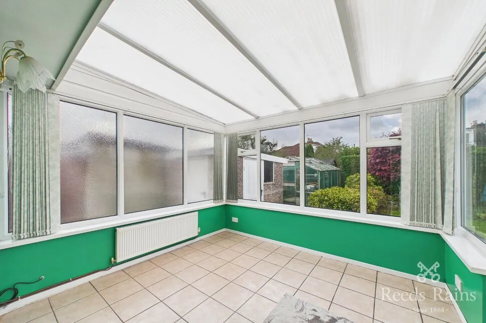 Ashbrook Avenue, Denton, M34, photo 4