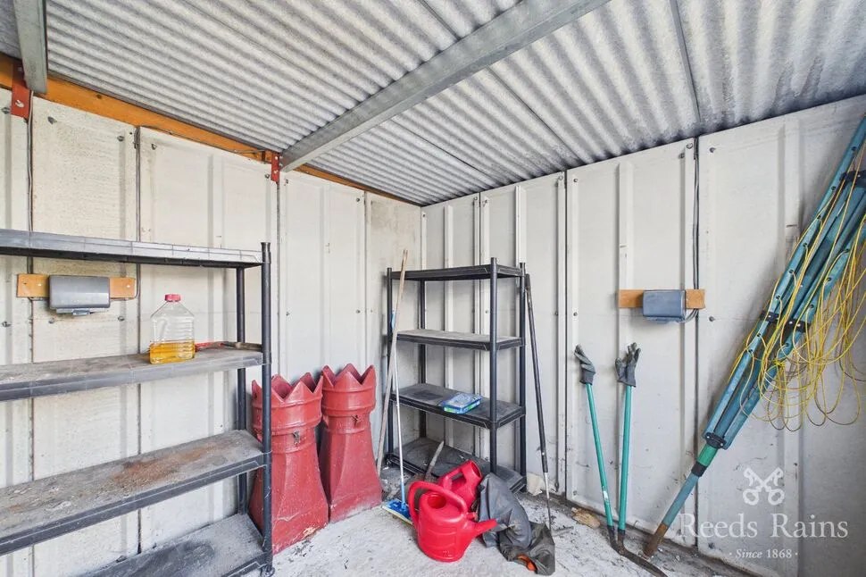 Ashbrook Avenue, Denton, M34, photo 10
