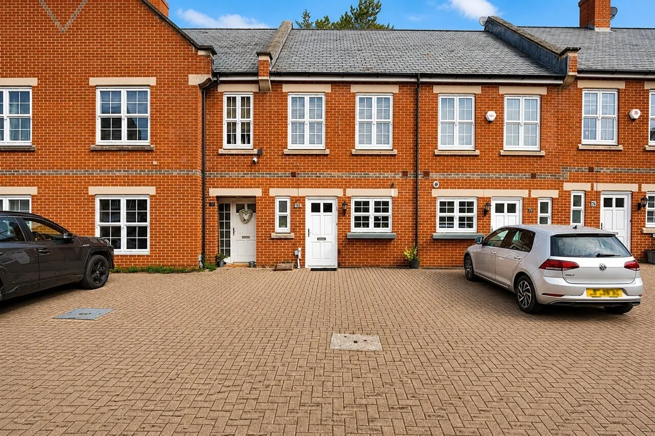 Beningfield Drive, London Colney, AL2, photo 20