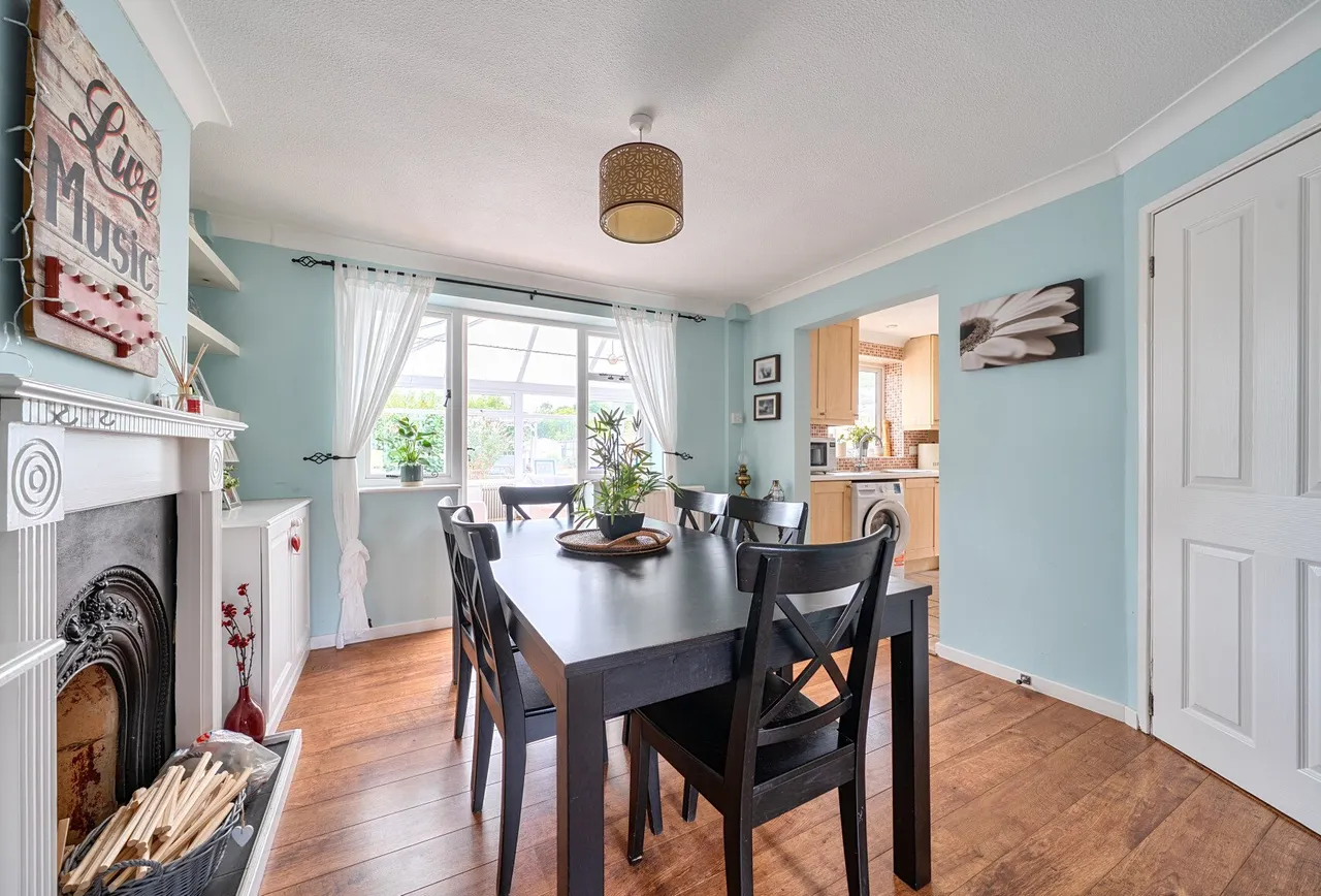 Sangers Drive, Horley, RH6 8AL, photo 18