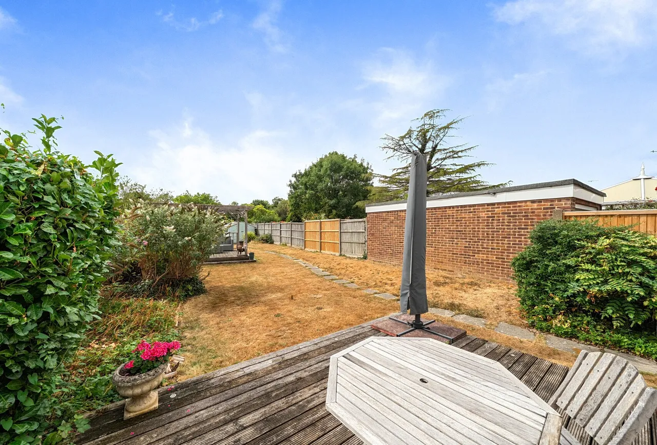 Sangers Drive, Horley, RH6 8AL, photo 12