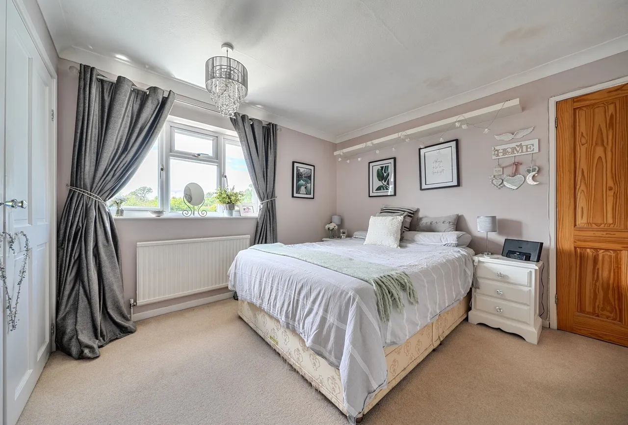 Sangers Drive, Horley, RH6 8AL, photo 8