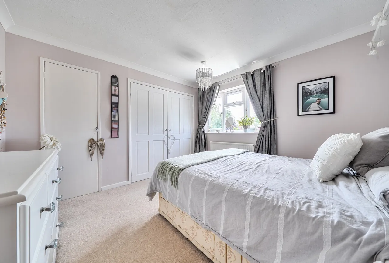 Sangers Drive, Horley, RH6 8AL, photo 11