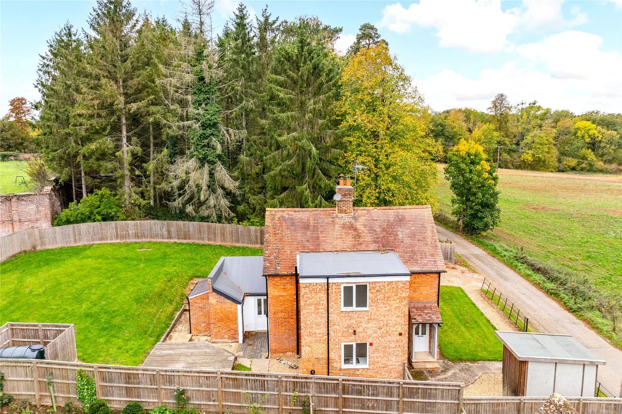 Back Drive Cottages, Lillingstone Dayrell, MK18, photo 14