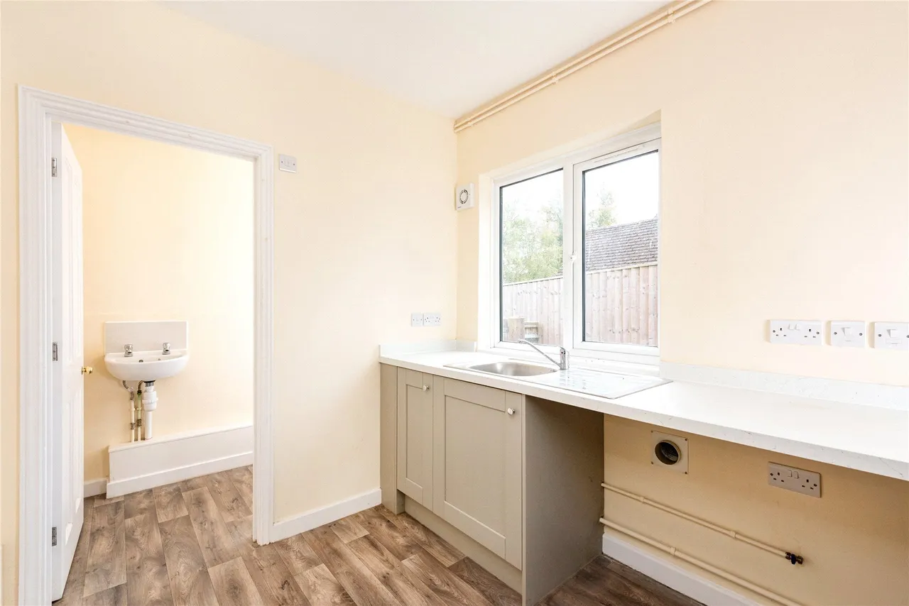Back Drive Cottages, Lillingstone Dayrell, MK18, photo 6