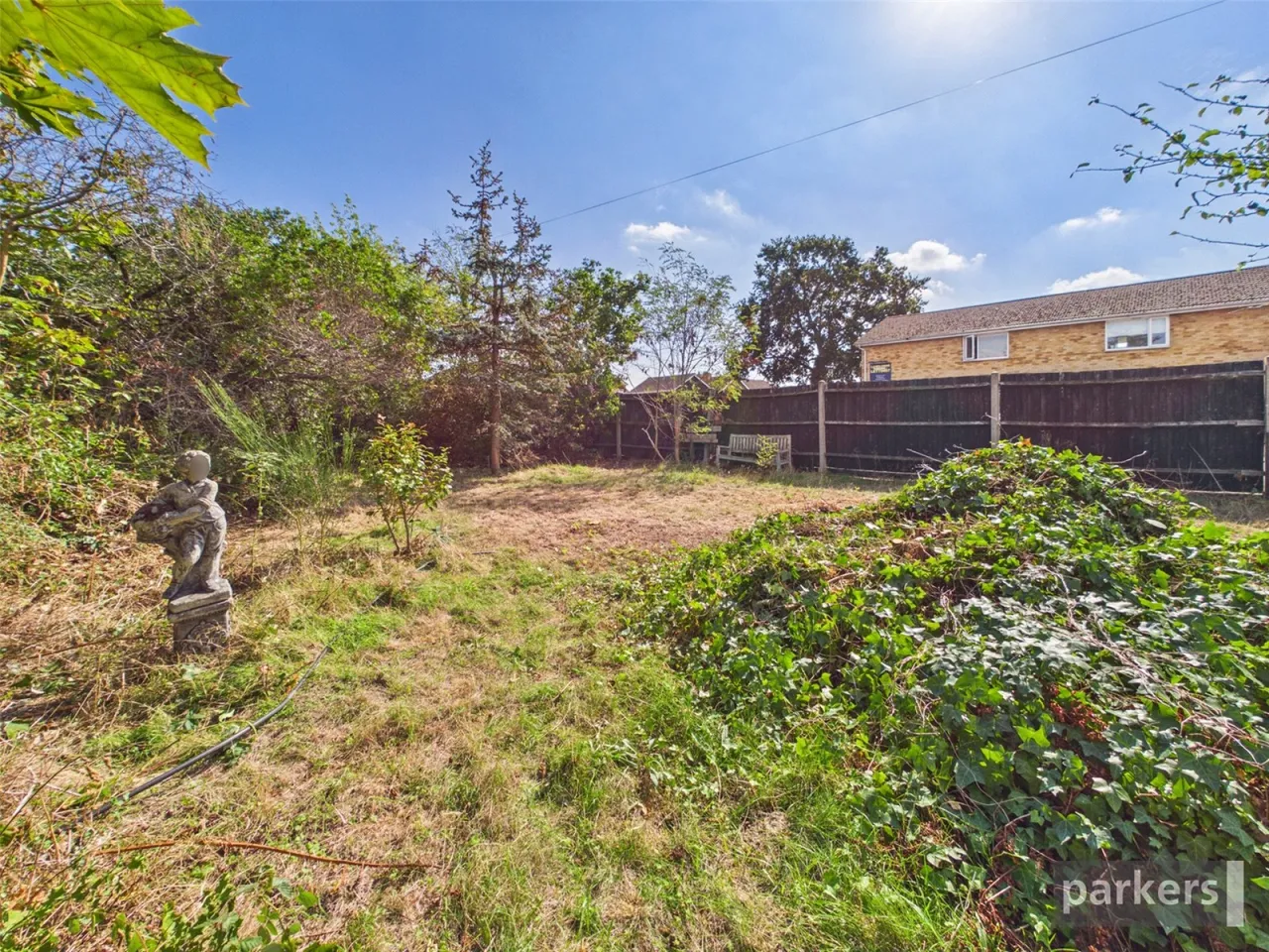Silver Fox Crescent, Woodley, RG5, photo 11
