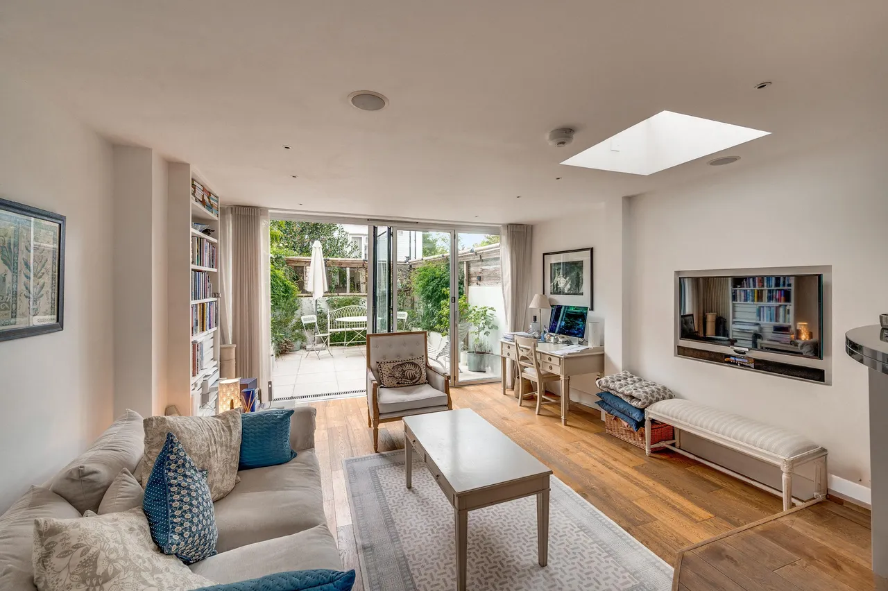 Oxberry Avenue, SW6, photo 2