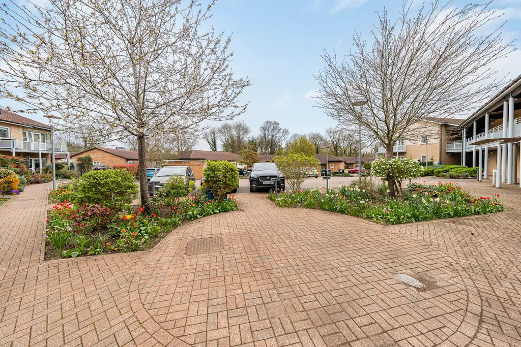 Patrons Way East, Denham Garden Village, photo 31