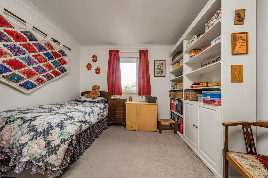 Patrons Way East, Denham Garden Village, photo 25