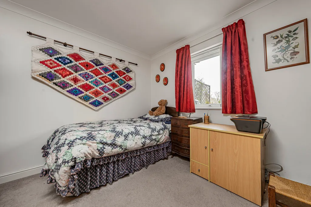 Patrons Way East, Denham Garden Village, photo 26