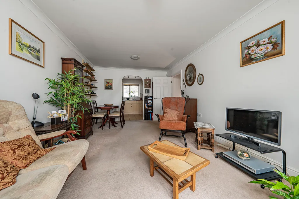 Patrons Way East, Denham Garden Village, photo 4