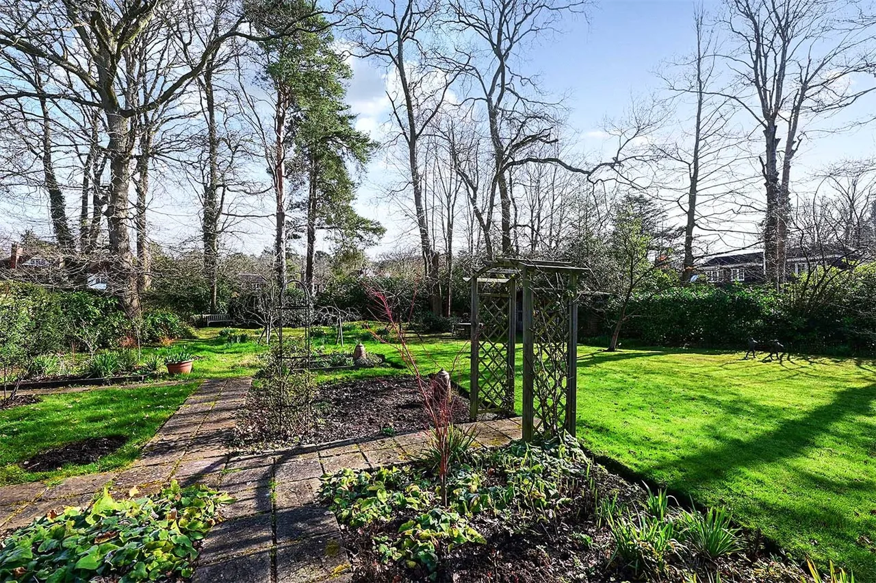 Vale Road, Ash Vale, Guildford, Surrey, GU12 5LW, photo 24