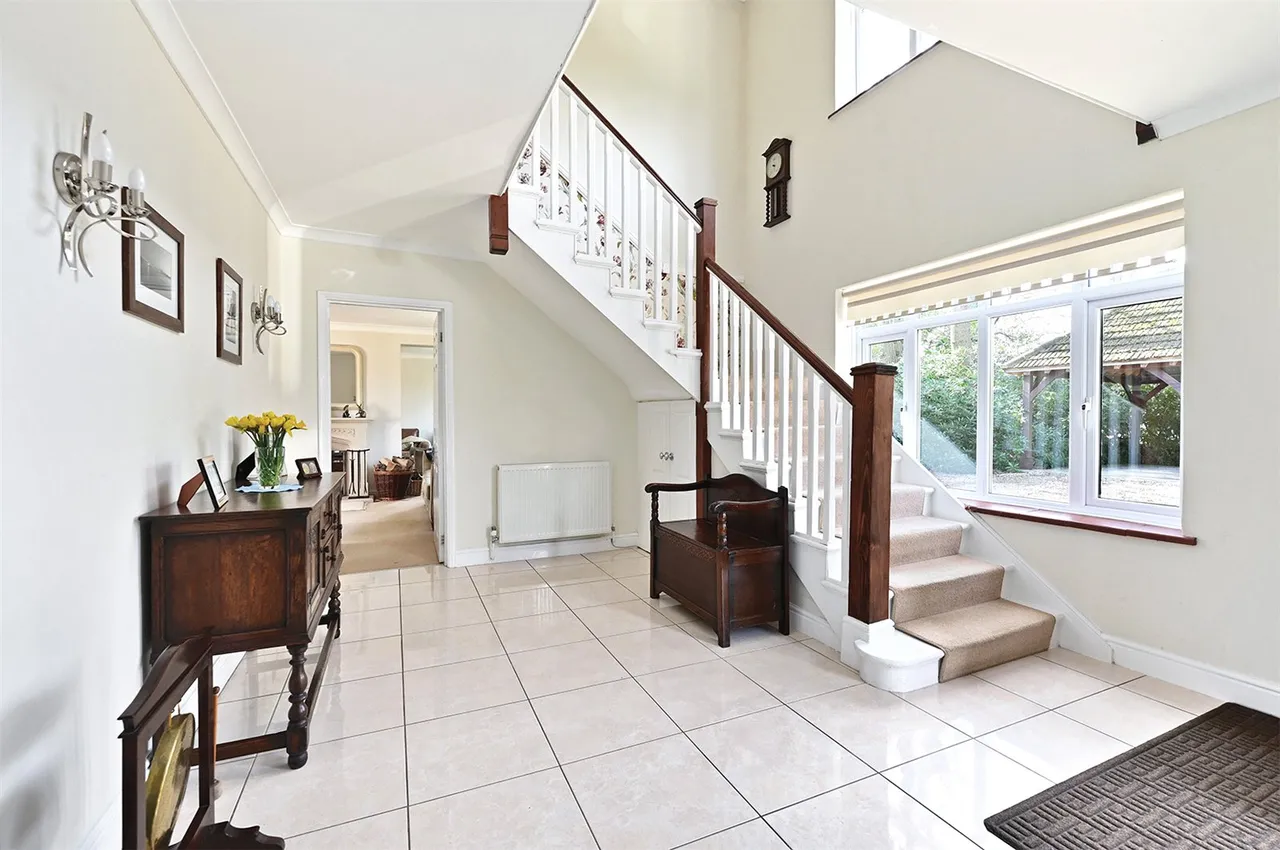 Vale Road, Ash Vale, Guildford, Surrey, GU12 5LW, photo 5