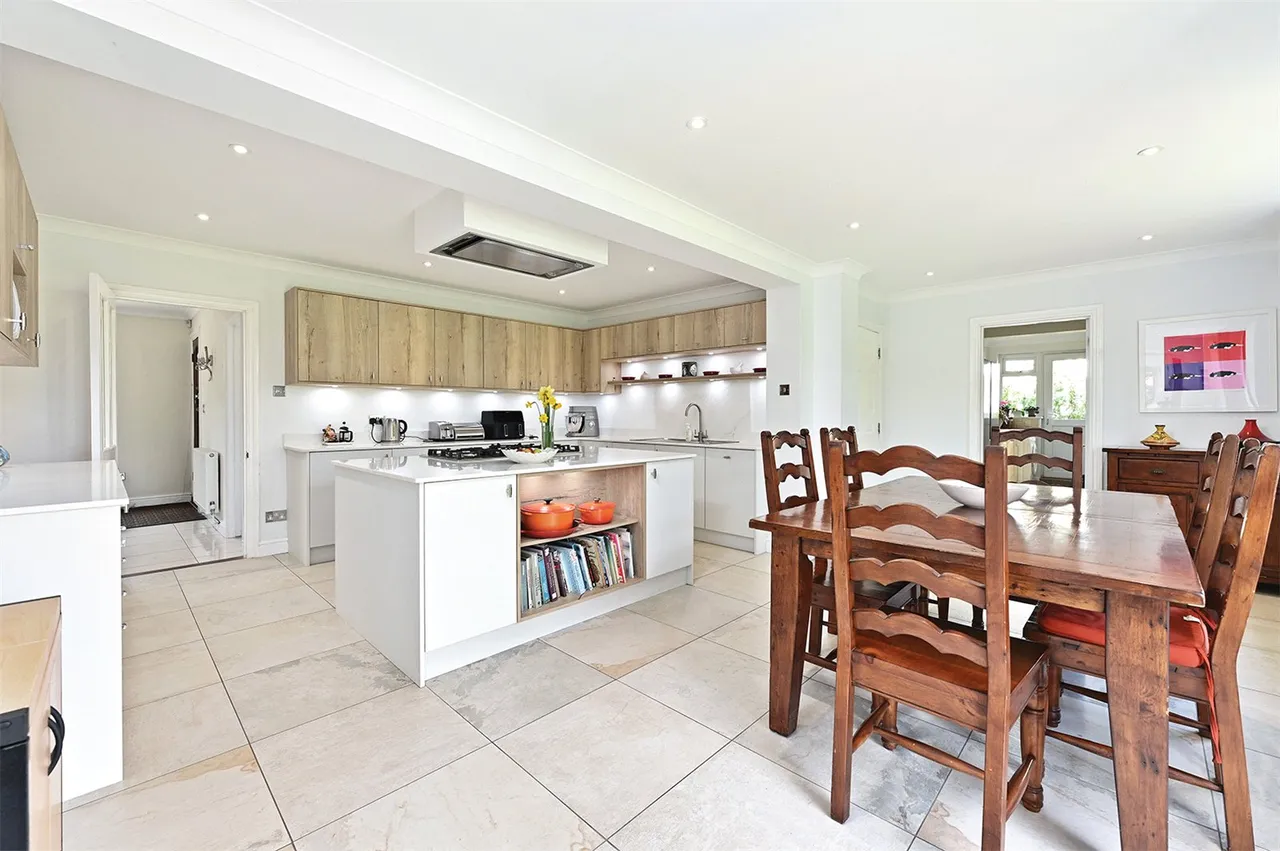 Vale Road, Ash Vale, Guildford, Surrey, GU12 5LW, photo 11