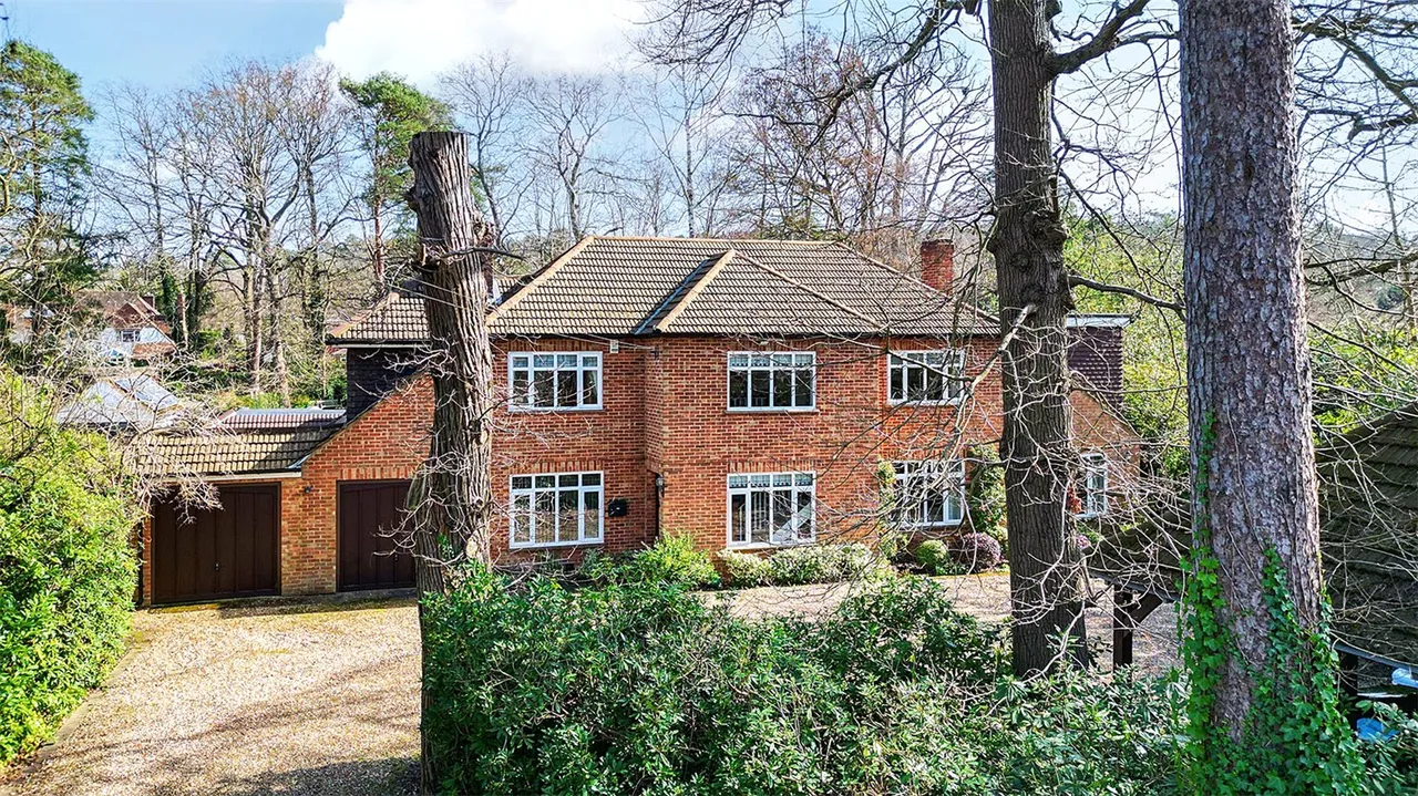 Vale Road, Ash Vale, Guildford, Surrey, GU12 5LW, photo 2