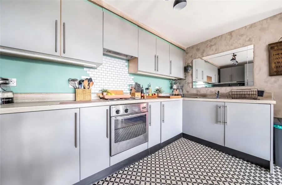 Upper Charles Street, Camberley, GU15, photo 8