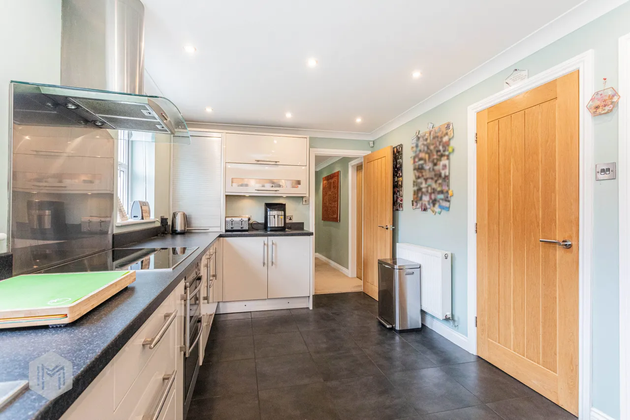 Radbourne Grove, Bolton, BL3 4TD, photo 7