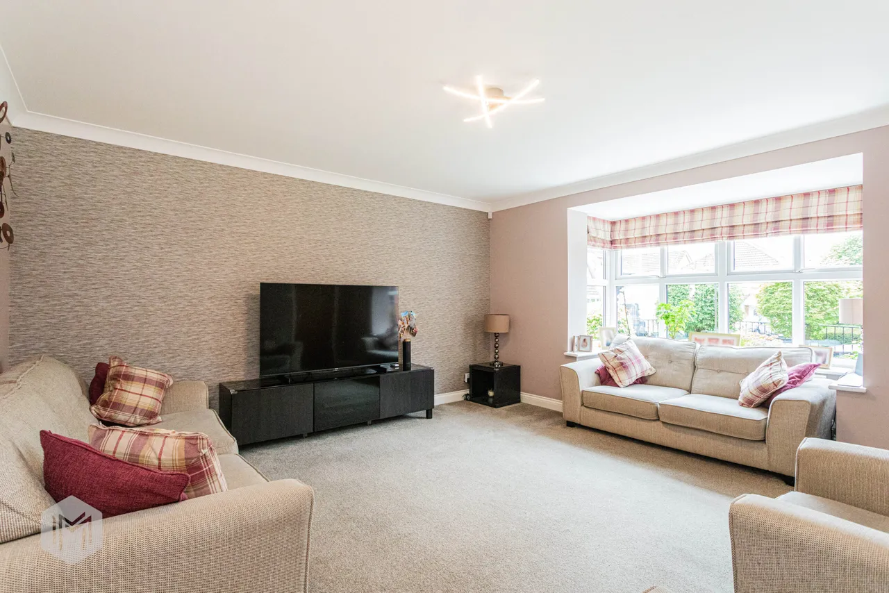 Radbourne Grove, Bolton, BL3 4TD, photo 5