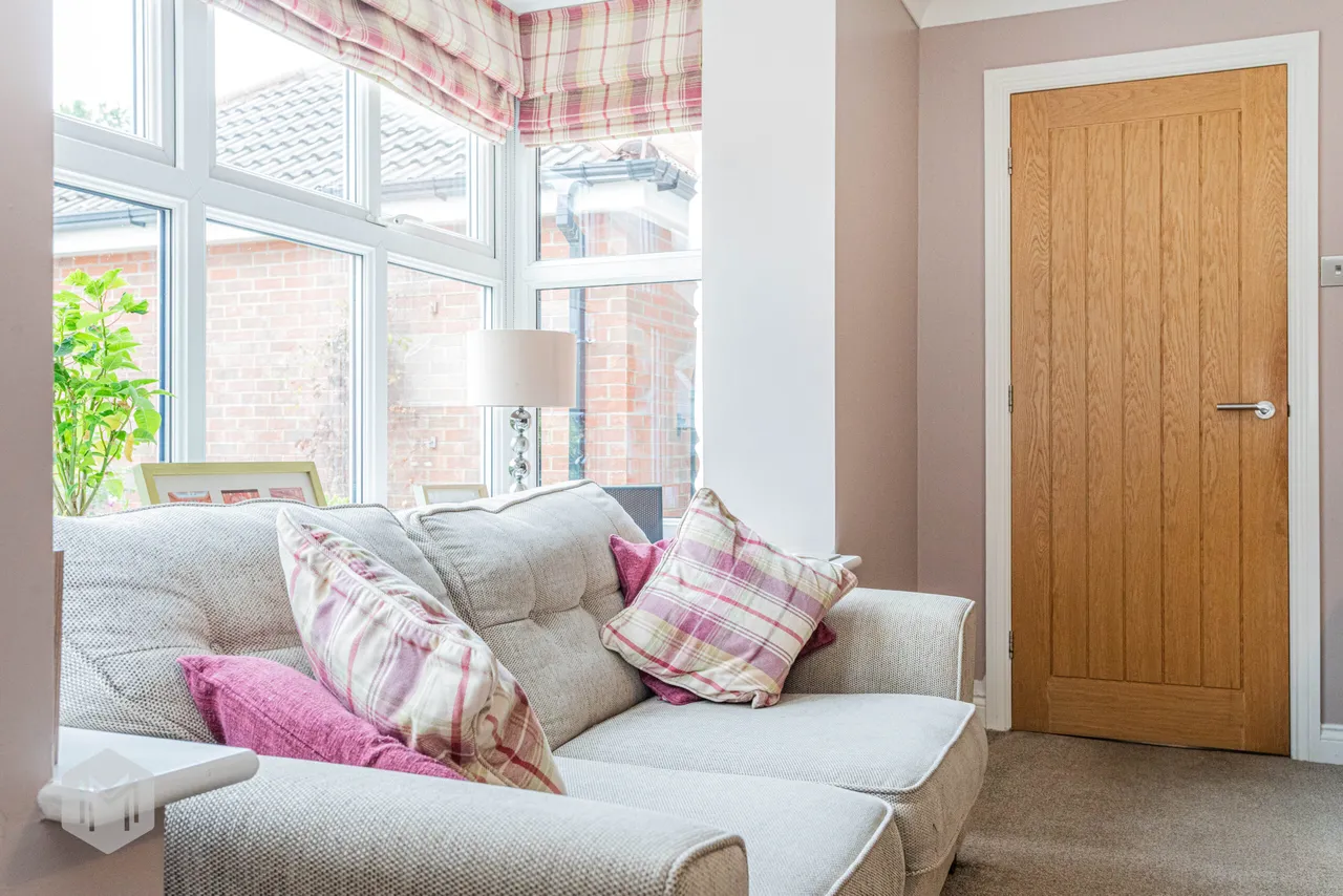 Radbourne Grove, Bolton, BL3 4TD, photo 6
