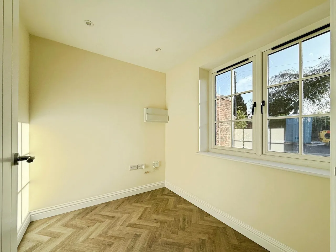 King Street, Dawley, TF4, photo 11