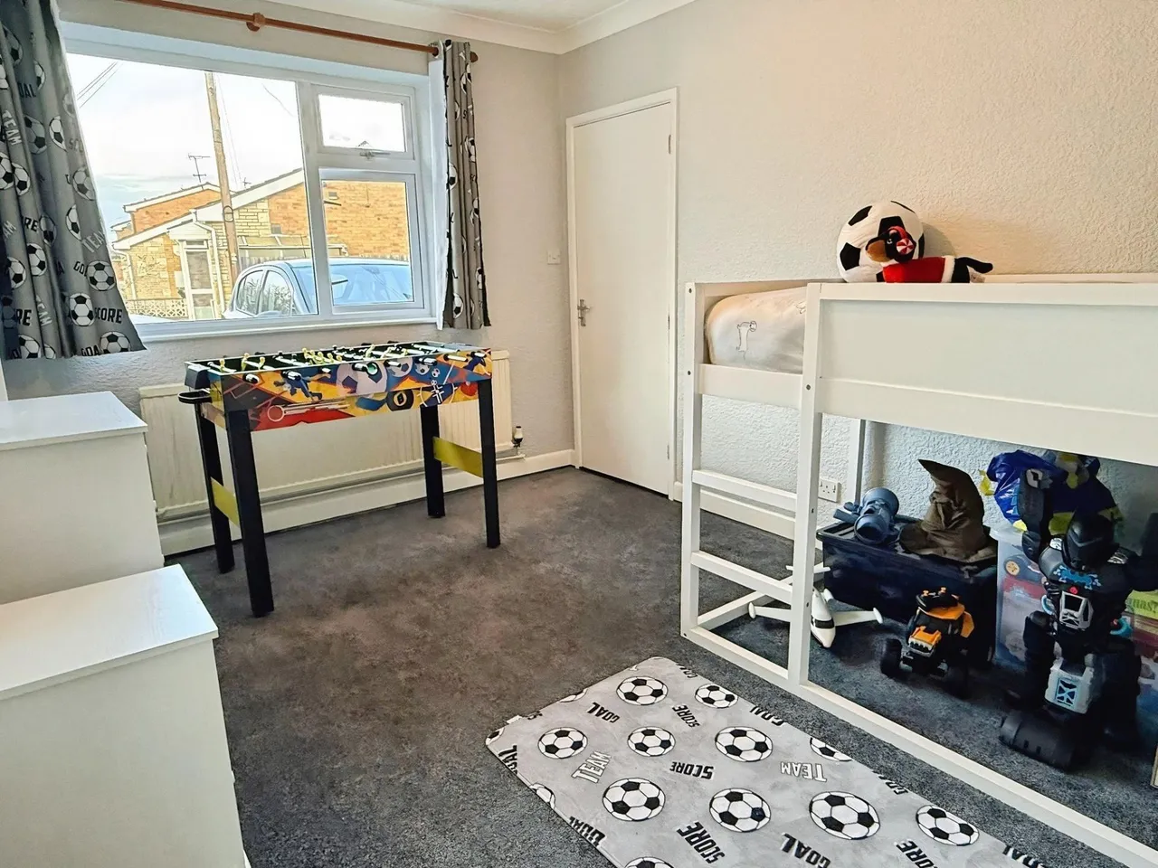 Angus Close, Thurnby, LE7, photo 15