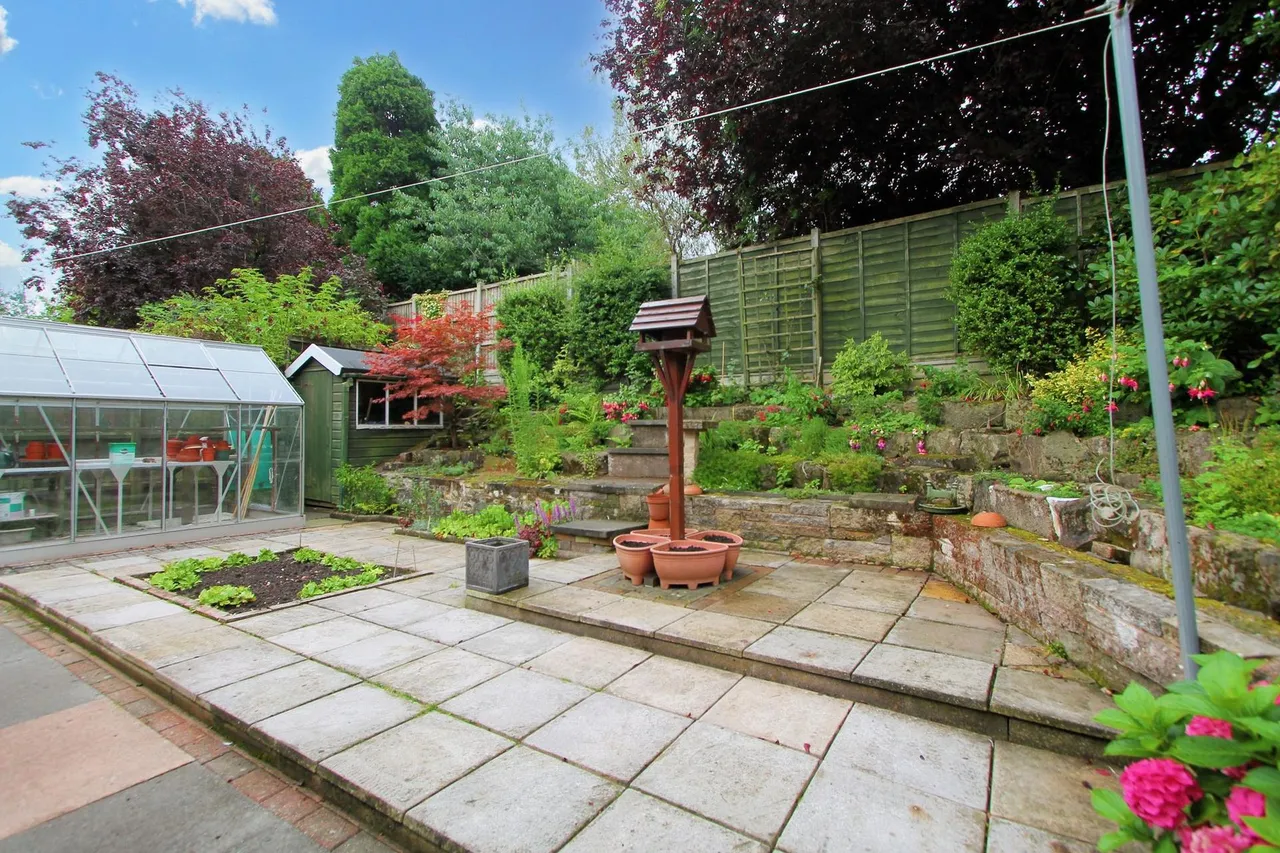 Angus Close, Thurnby, LE7, photo 19