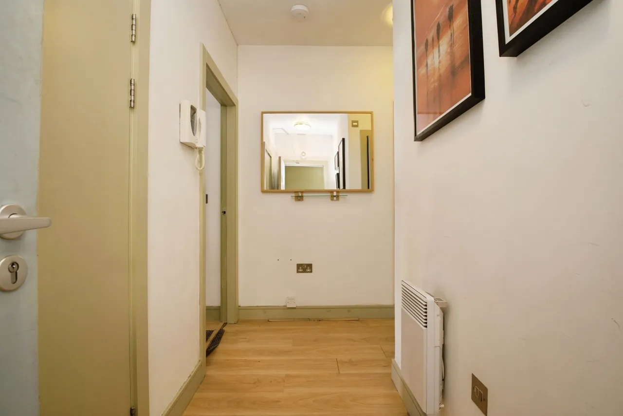 Galleon Way, CARDIFF, South Glamorgan, CF10, photo 10