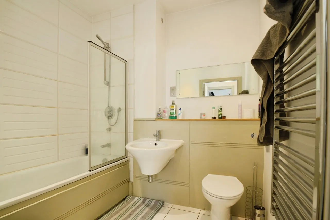Galleon Way, CARDIFF, South Glamorgan, CF10, photo 5
