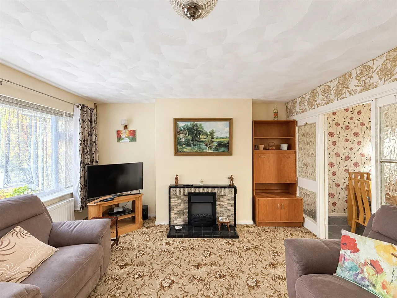 Holly Close, Heathfield, TN21, photo 2