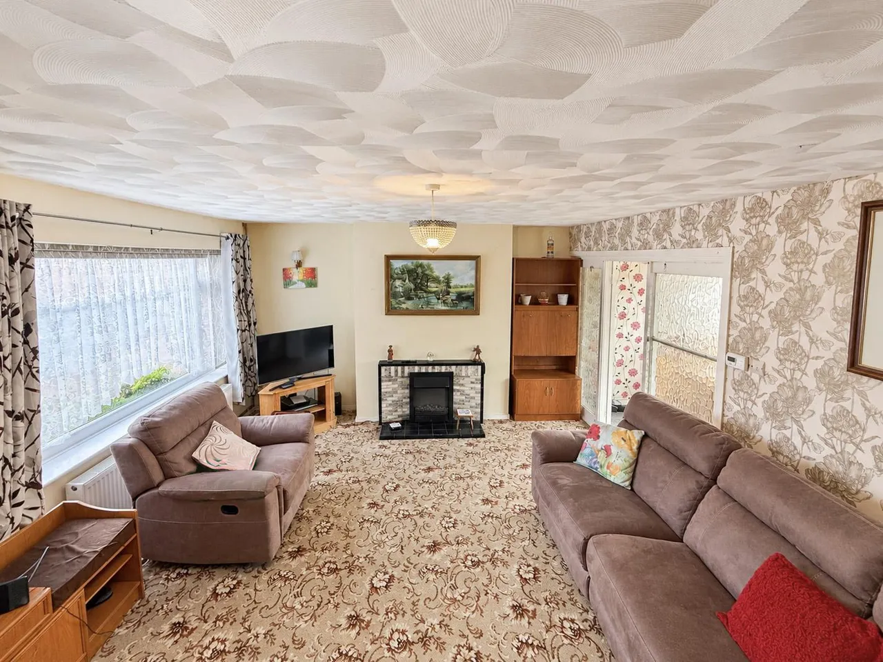 Holly Close, Heathfield, TN21, photo 4