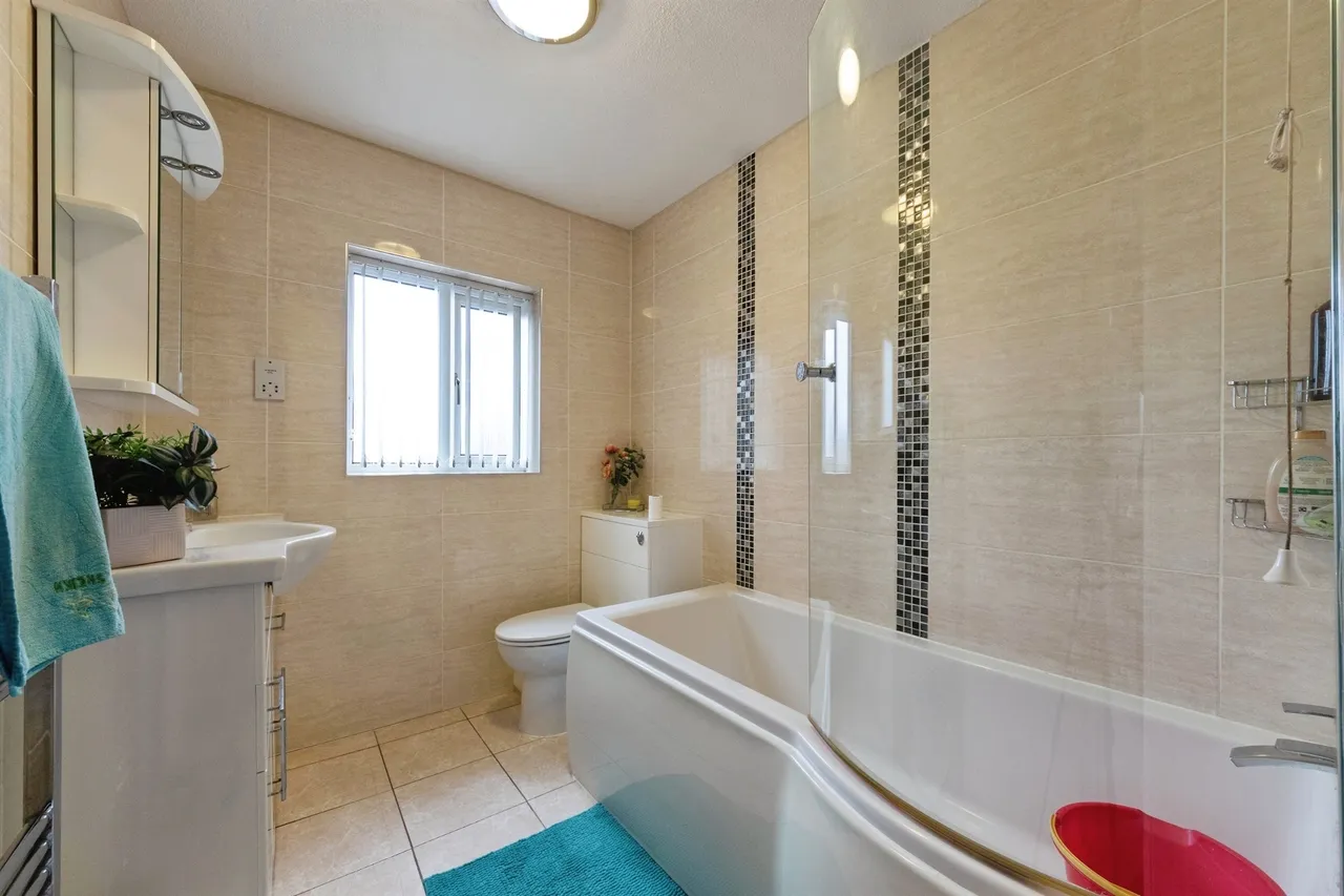 Kendrick Close, Solihull, B92, photo 25