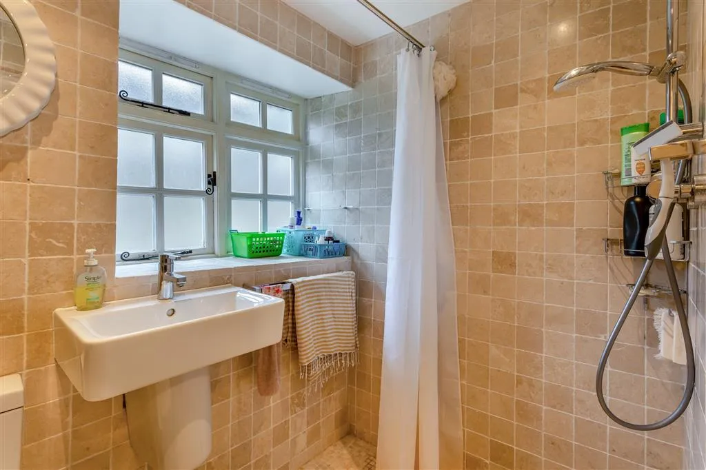 North Street, Oundle, PE8, photo 16