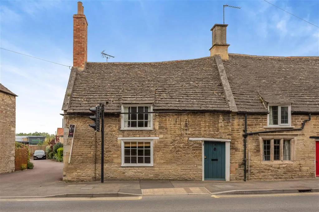 3 bed house for sale, North Street, Oundle, PE8