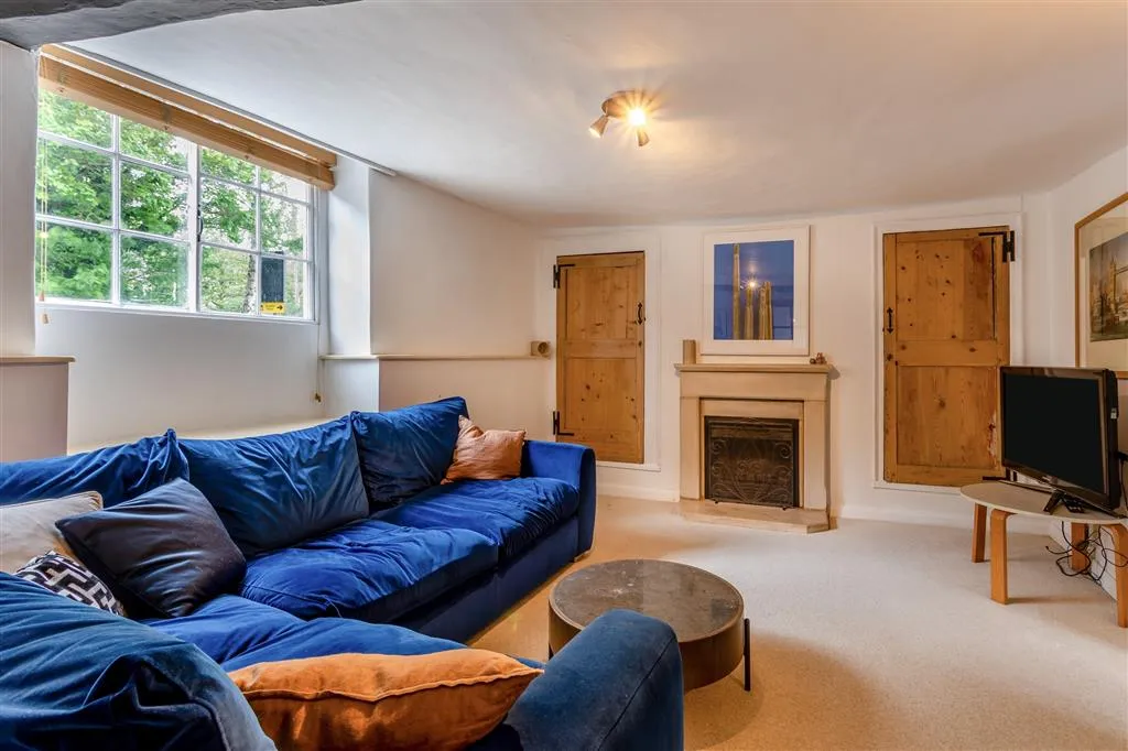North Street, Oundle, PE8, photo 5