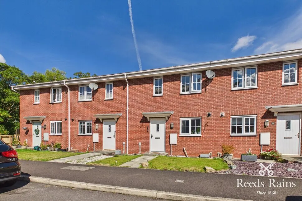 3 bed house for sale — Worden Brook Close, Buckshaw Village, Lancashire, PR7