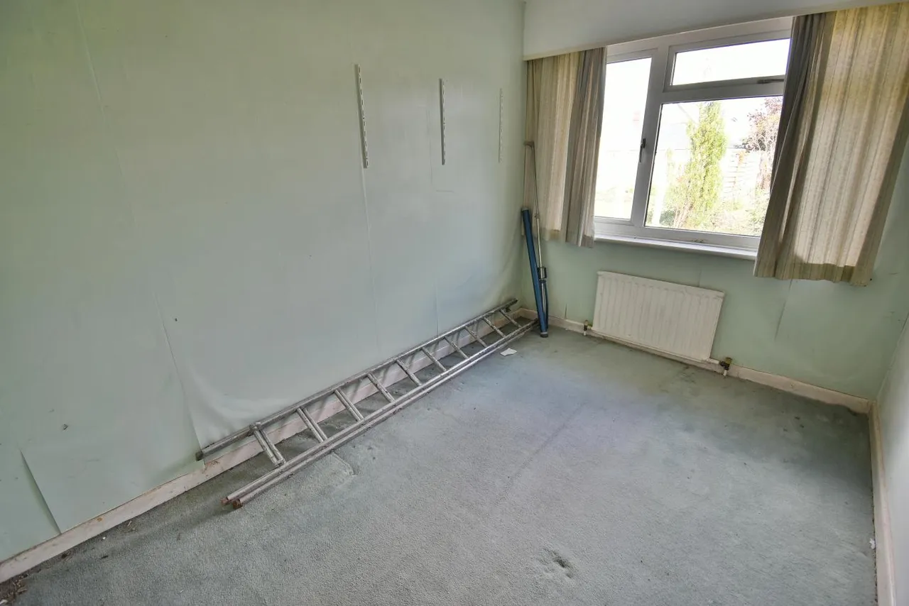 Glenmoor Road, BH22, photo 6
