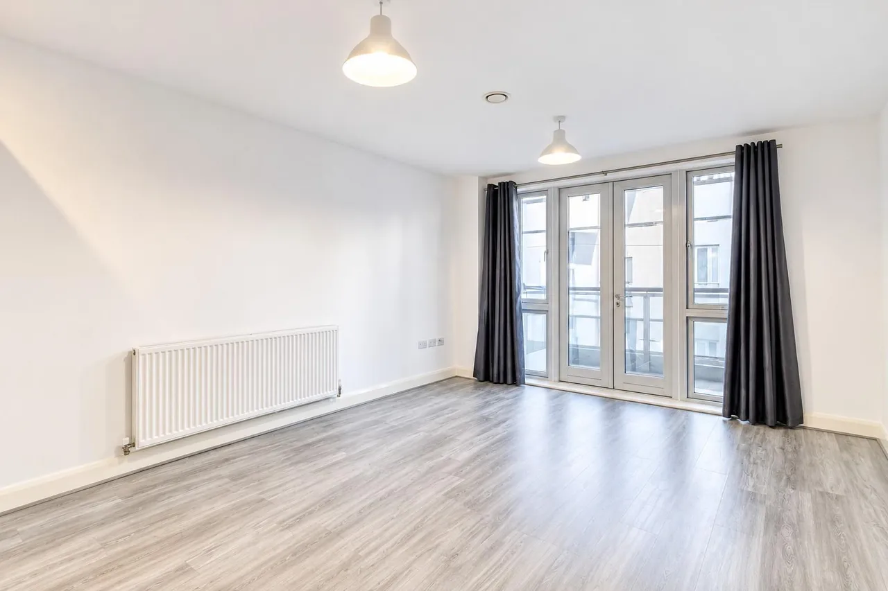 1 bed flat to rent, Deanery Road, Bristol, BS1