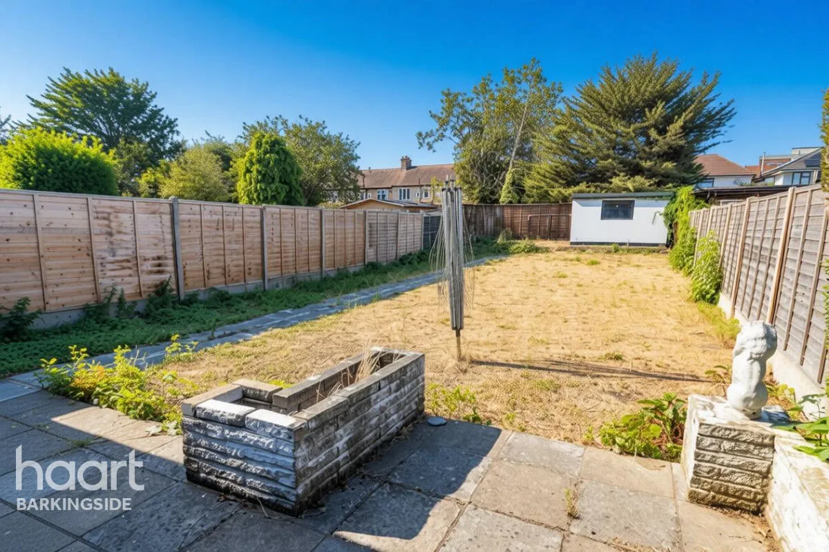Crown Road, Barkingside, IG6, photo 6
