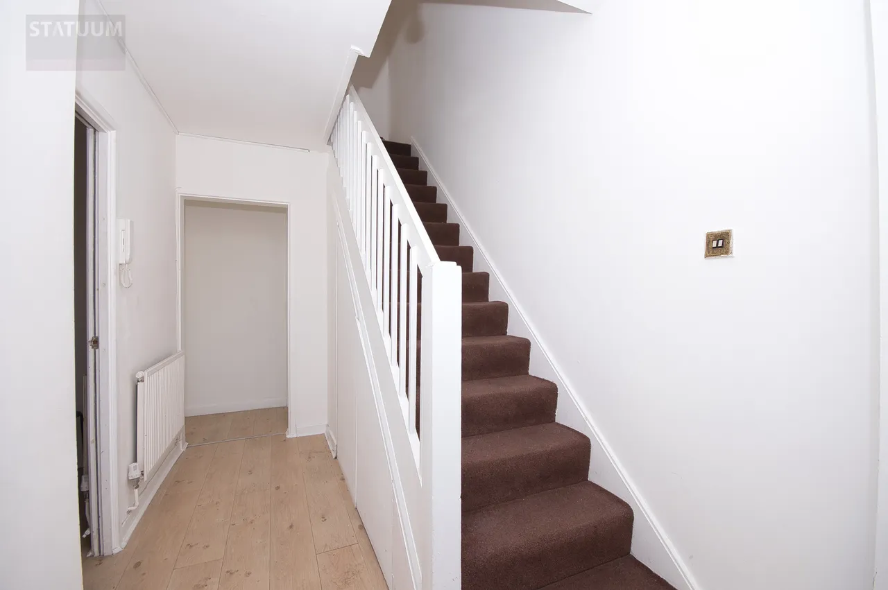Wearmouth House, Mile End, E3, photo 4