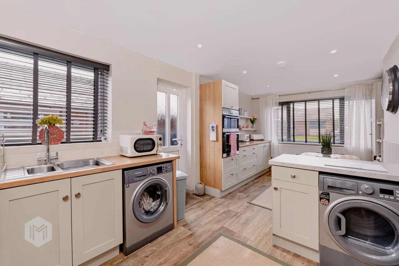 Fulwood Close, Bury, BL8, photo 10