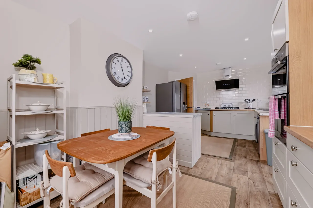 Fulwood Close, Bury, BL8, photo 2