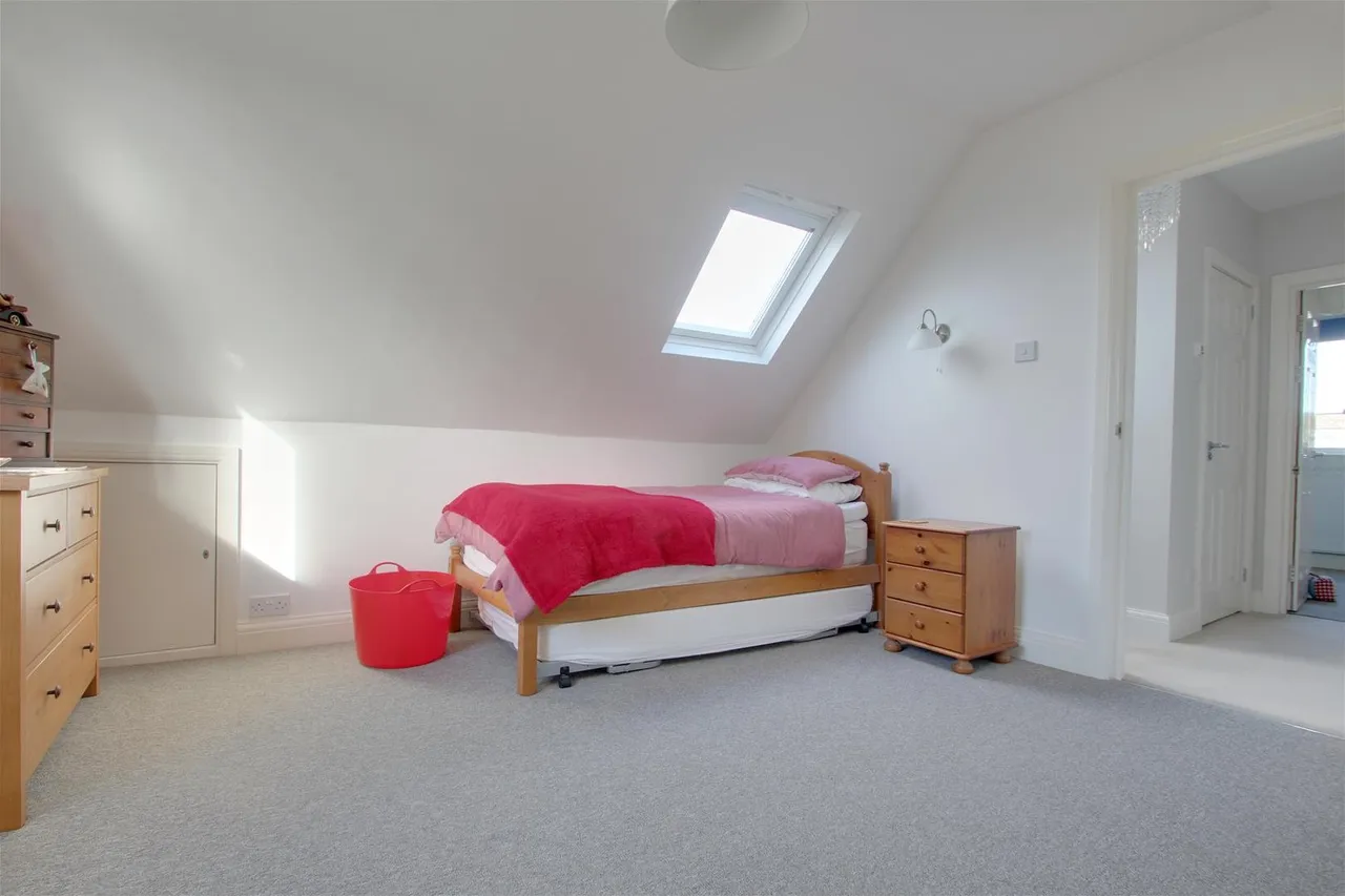 Brooklyn Avenue, Worthing, photo 11