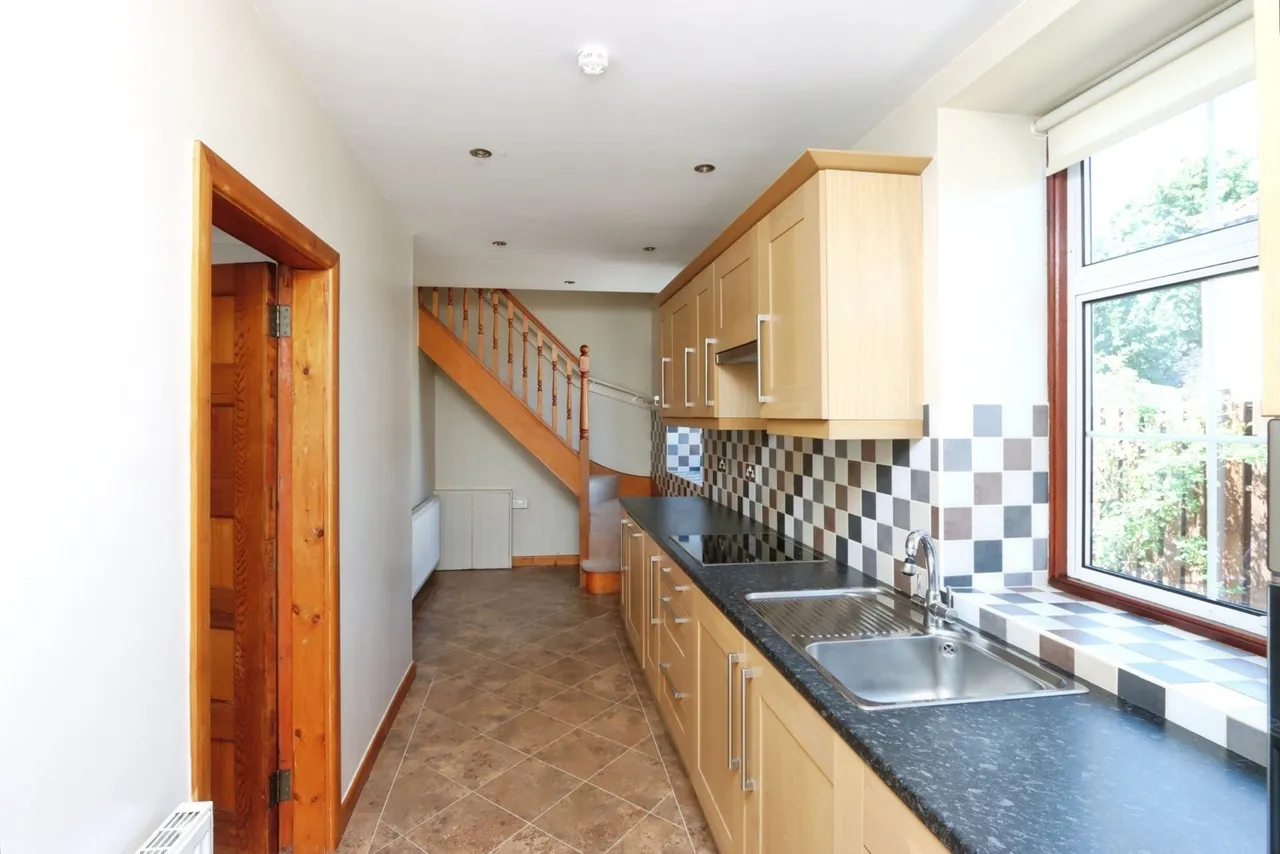 Abbey Lane, Sheffield, S8, photo 9