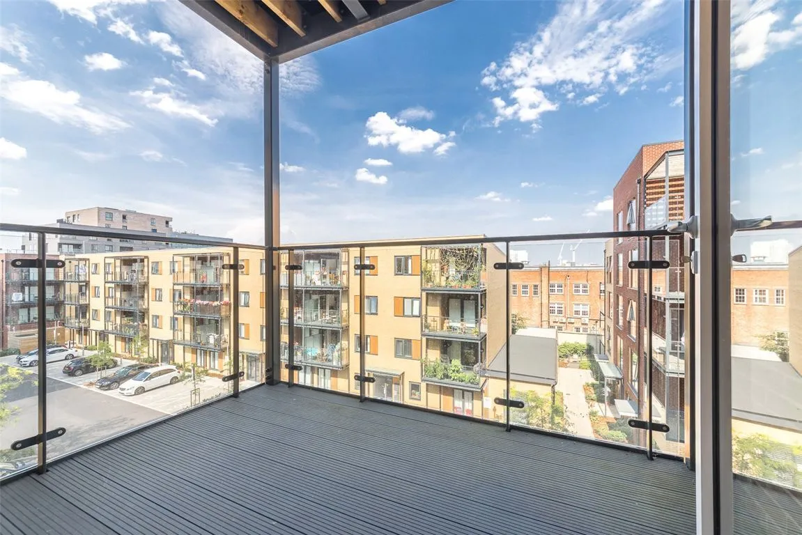 Silverworks Close, Colindale, photo 4