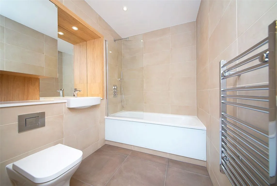 Silverworks Close, Colindale, photo 10