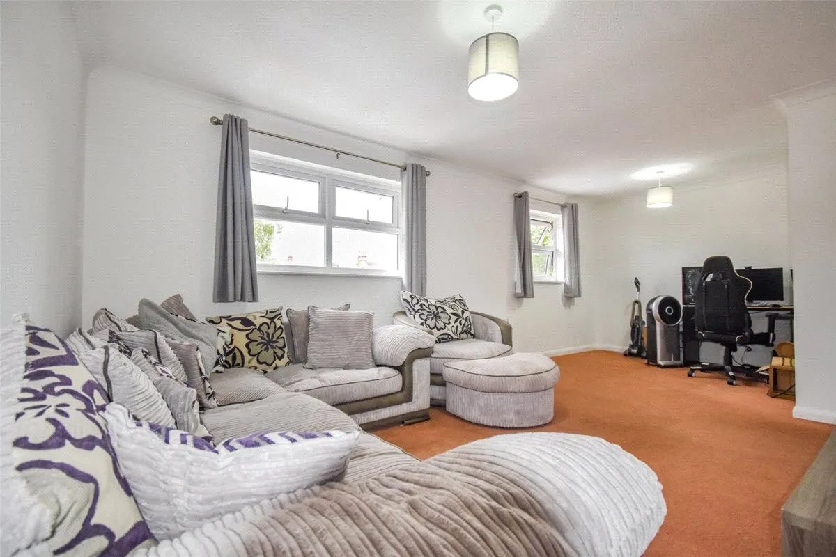 Gordon Road, Aldershot, Hampshire, GU11 1LE, photo 8