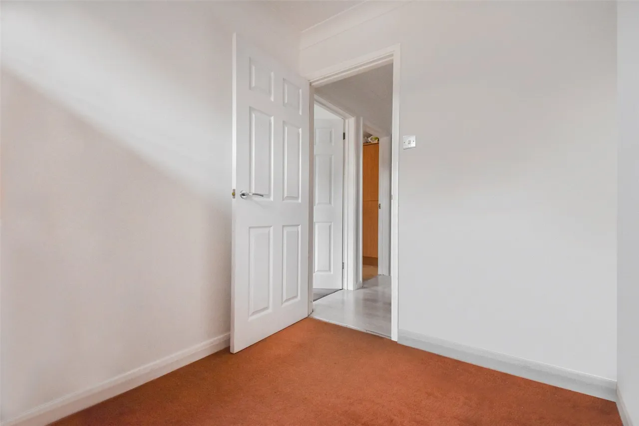 Gordon Road, Aldershot, Hampshire, GU11 1LE, photo 10