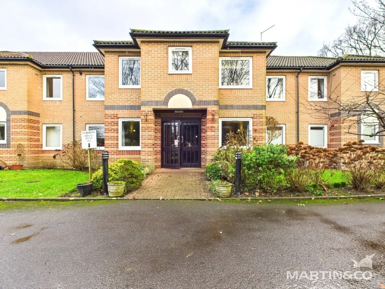 2 bed flat for sale — The Maples, 45 Victoria Drive