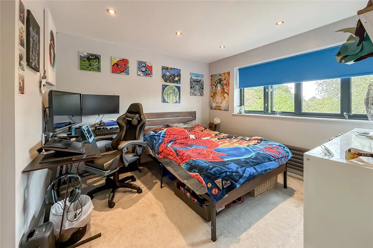 St. Vincent Drive, St. Albans, Hertfordshire, AL1 5SJ, photo 6