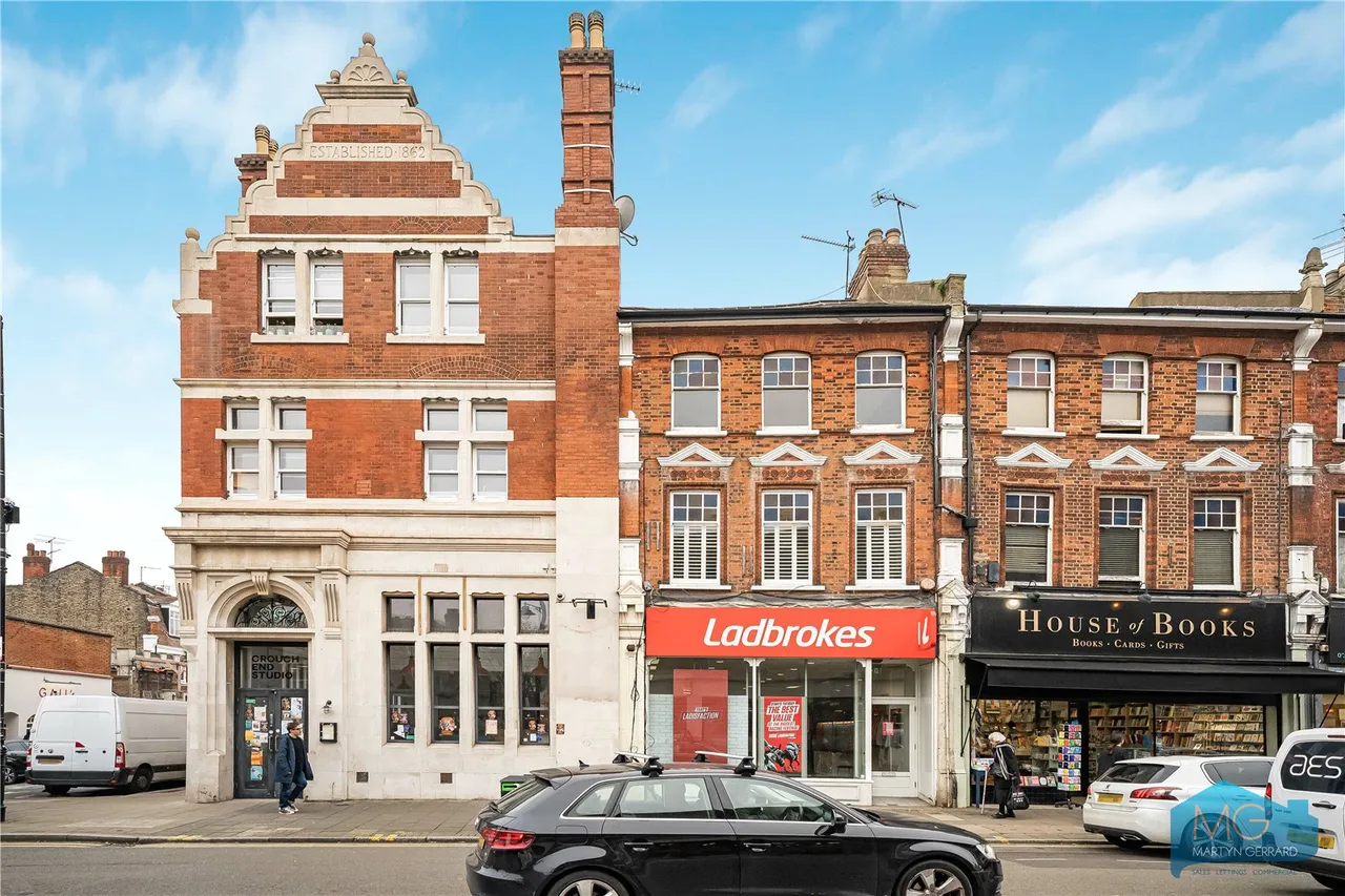 The Broadway, London, N8, photo 8